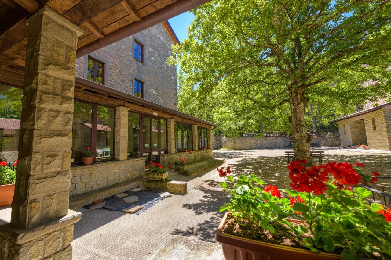 Casa Perferie “Pastor Angelicus” Hotel Ла Верна Екстериор снимка