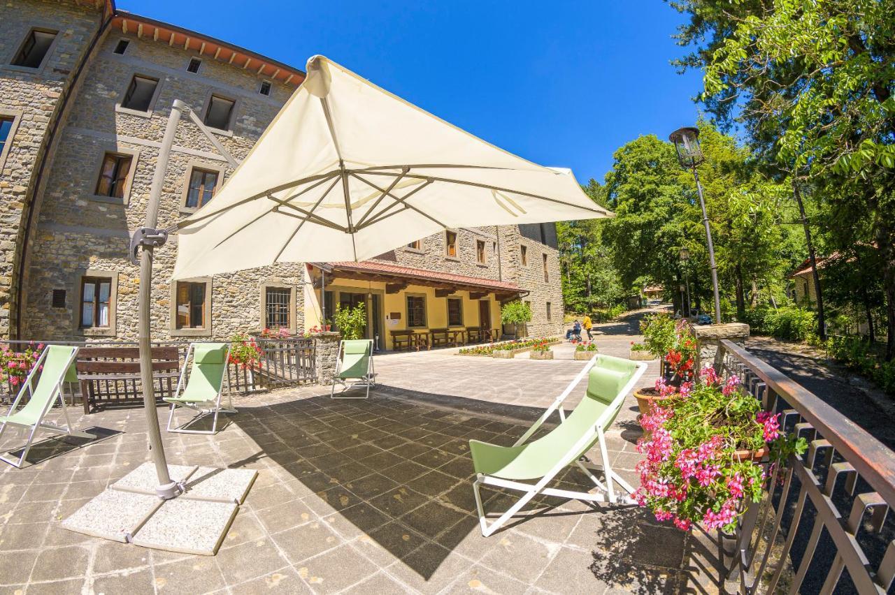 Casa Perferie “Pastor Angelicus” Hotel Ла Верна Екстериор снимка